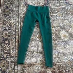 SET Active Sculptflex Leggings in Mojito Deep Green Size S Worn Twice